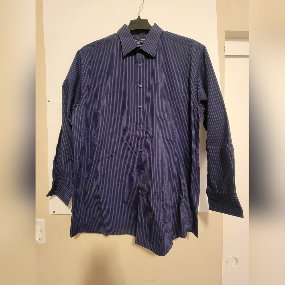 DOCKERS Men's Short Long sleeve Button down Navy stripe Size, XL 17/17-1/2 34/35